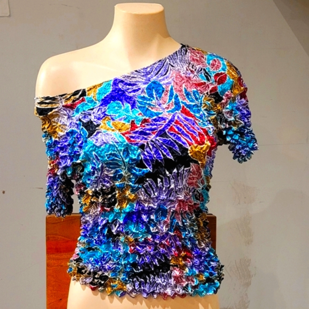 NWT Vintage mixcolor F.C. one size popcorn, bubble, crinkled,  stretch satin top